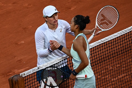 シフィオンテクが全仏OP準々決勝へ マッチ32連勝 写真10枚 国際