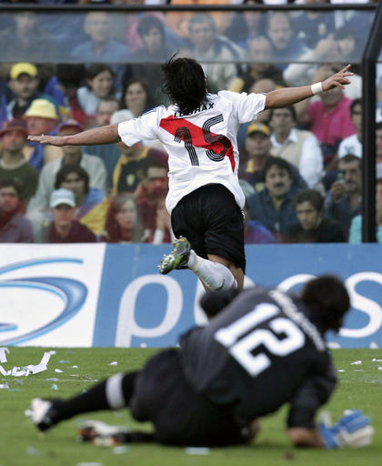 サッカー アルゼンチンリーグ＞ボカ・ジュニアーズ リーベル