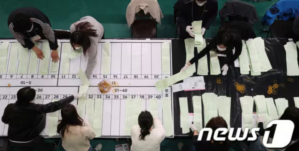 韓国総選挙の比例代表の“政党”4位は「無効票」だった…4.4％ 写真枚 国際ニュース：AFPBB News