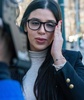 米ニューヨーク・ブルックリンの連邦裁判所に到着したメキシコの麻薬王ホアキン・グスマン（通称エル・チャポ）被告の妻エマ・コロネルさん（2019年1月9日撮影）。(c)Don EMMERT / AFP