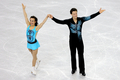 フィギュアスケート四大陸選手権2009（%%ISU Four Continents Figure Skating Championships 2009%%）ペア・ショートプログラム（SP）、62.08点を記録し4位につけたカナダのメーガン・デュアメル（%%Meagan Duhamel%%、左）とクレイグ・ブンタン（%%Craig Buntin%%）。（2009年2月4日撮影）(c)AFP/Getty Images/Matthew Stockman
