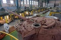 ロシアのストレリナにある装甲車修理工場で行われている、旧ソ連時代の戦車「T34」の修復作業（2020年2月25日撮影）。(c)Olga MALTSEVA / AFP