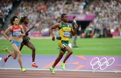 セメンヤが女子800メートル決勝に進出