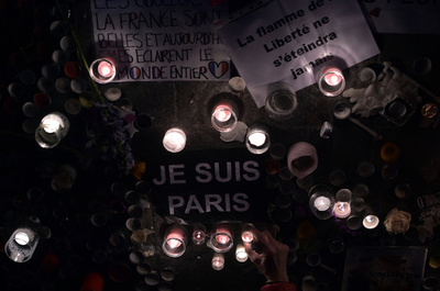 クラシコでも黙とう、パリ襲撃事件の犠牲者悼み