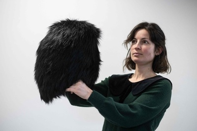 英近衛兵の帽子を人工毛皮に PETAが国防省提訴