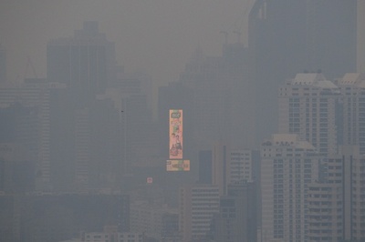 バンコク、大気汚染が急激に悪化 政府が対策約束