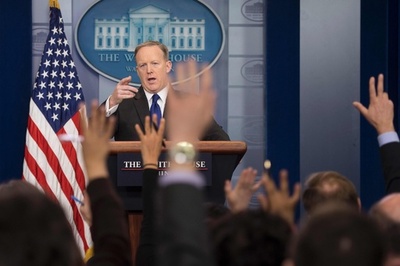 高校の同級生レイプ事件、米トランプ政権下の移民論争あおる