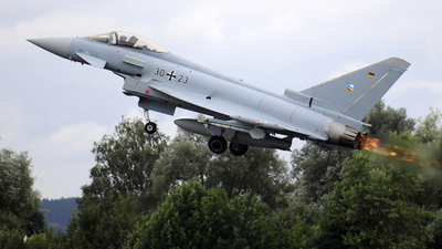 独国防相、ユーロファイターを視察