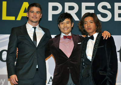 釜山国際映画祭にキムタク登場、イ・ビョンホンとともに