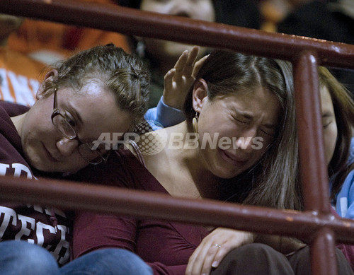 バージニア工科大学銃乱射事件 追悼集会開催 米国 写真7枚 ファッション ニュースならmode Press Powered By Afpbb News