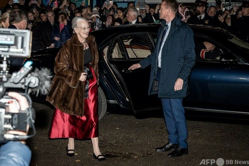 デンマーク皇太子一家、女王が制作参加のバレエを鑑賞