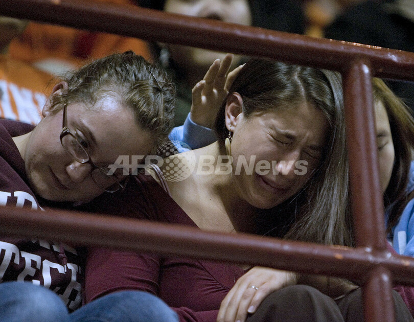 バージニア工科大学銃乱射事件 追悼集会開催 米国 写真7枚 国際ニュース Afpbb News