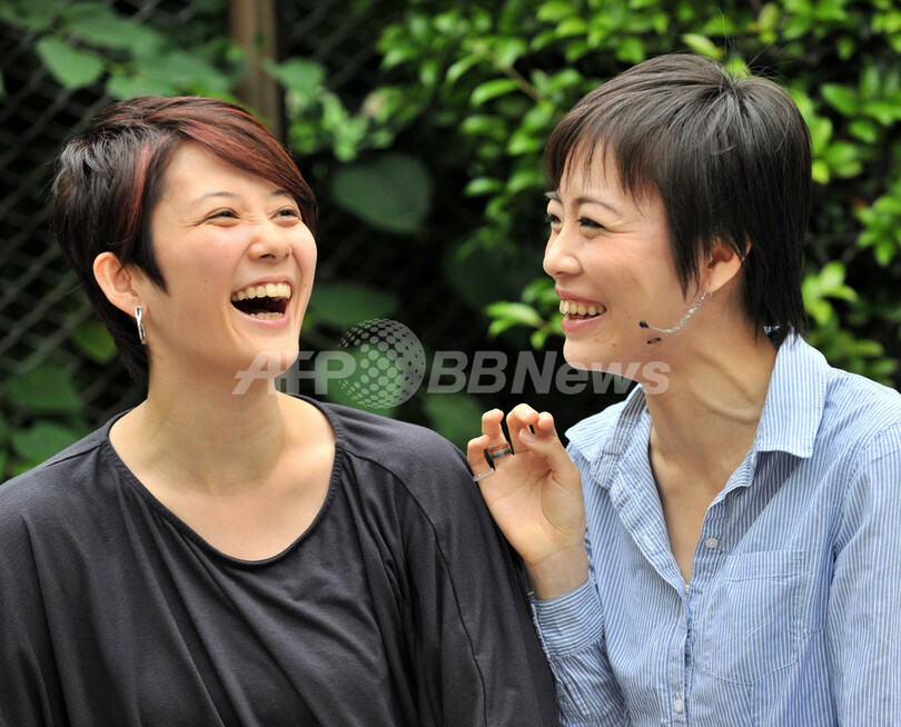 結婚の多様な形、日本でも「同性婚議論に高まりを」