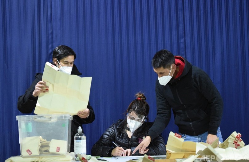 クオータ制が逆効果…チリ制憲議会選、女性候補ら躍進も男性に議席譲る