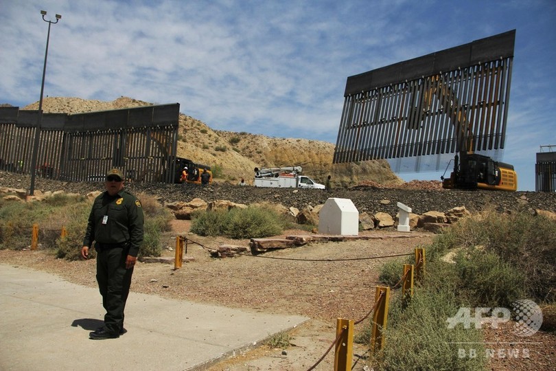 米 民間による国境壁建設が起工 資金はトランプ支持者のネット寄付 写真6枚 国際ニュース Afpbb News