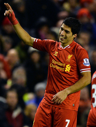 スアレスが4得点の活躍！リバプールが快勝 写真10枚 国際ニュース