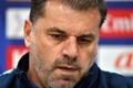 ホンジュラスとのW杯ロシア大会、大陸間プレーオフ第2戦を控えた記者会見に臨むオーストラリアのアンジェ・ポステコグルー監督（2017年11月14日撮影）。(c)AFP/Saeed KHAN
