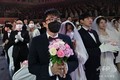 【写真特集】ウイルス対策も工夫次第? 素材も形もさまざまな「マスク」 韓国・加平で行われた、統一教会(世界基督教統一神霊協会、現:世界平和統一家庭連合)の合同結婚式(2020年2月7日撮影)。(c)Jung Yeon-je / AFP