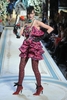 ニューヨーク市内ピエール ホテル（The Pierre Hotel）で開催された「ランバン フォー H&amp;M（Lanvin for H&amp;M）」のオートクチュール・ファッションショー（2010年11月18日撮影）。（c）AFP/Getty Images/Jamie McCarthy