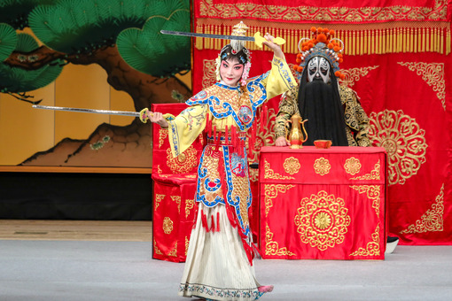 京劇俳優の梅蘭芳訪日100周年記念公演、東京で開催 写真10枚 国際ニュース：AFPBB News