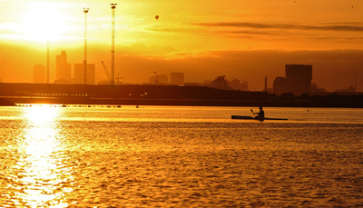 カヤックに乗っていた男性、ワニに襲われ島に避難 3日後救助