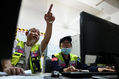 病の時限爆弾 中国の高齢化とアルツハイマー病患者