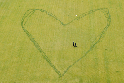 ベルリンの街中にハートが出現