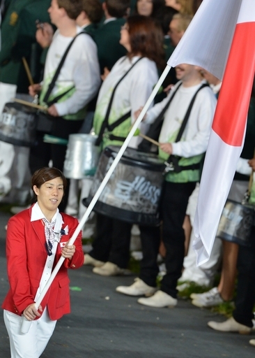 日本は吉田沙保里が旗手、各国選手団が入場行進 ロンドン五輪