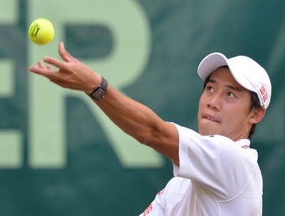 錦織が4強、準決勝ではフェデラーと対戦 ゲリー・ウェバー・オープン