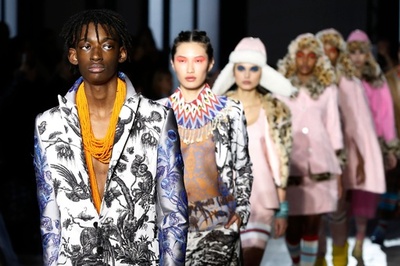 ジャングルをイメージ、「ジュンコシマダ」18/19年秋冬