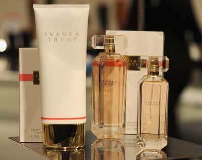 イヴァンカ・トランプ、初のフレグランスをお披露目