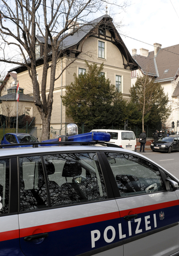 実の娘2人を40年以上監禁・暴行、80歳男を逮捕 オーストリア