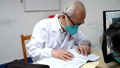 中国に103歳の「仙人」医師 「生きていく限り学び続ける」