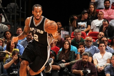 スパーズ、昨季ファイナルの相手ヒート下す