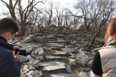 「万園の園」円明園、文源閣遺跡の考古調査で新発見