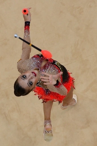 カナエワが新体操個人総合で2連覇達成