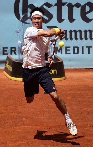 錦織がラオニッチ下し8強入り、マドリード・オープン