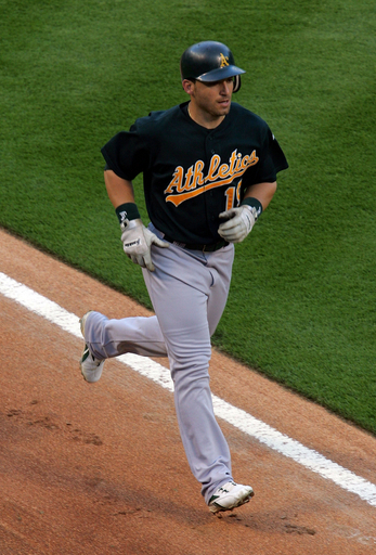 アスレチックス レンジャーズとの接戦を制す