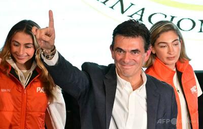 ボリビア大統領選、中道右派のパス候補勝利 左派政権に終止符