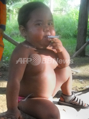 2歳児がたばこ インドネシアのたばこ依存問題浮き彫りに 写真6枚 ファッション ニュースならmode Press Powered By Afpbb News