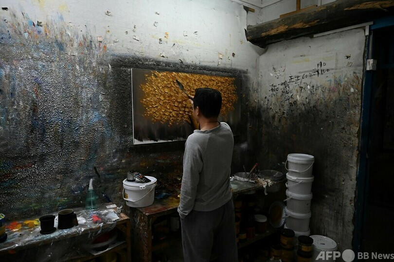 中国「油画村」 複製制作者から作家への華麗な転向