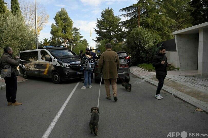 在スペイン・ウクライナ大使館員、手紙爆弾で「軽傷」 警察筋