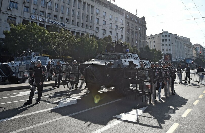 厳戒下でのプライドパレード、セルビア首都で4年ぶり開催