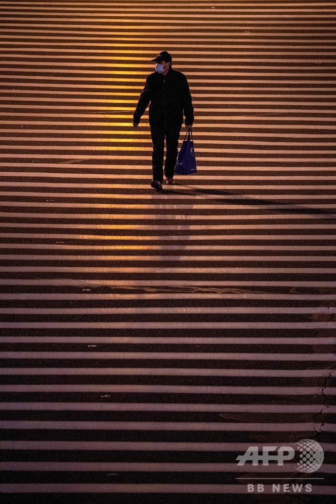 新型ウイルス、死者811人 SARSの世界死者超える 患者は3万7198人 中国