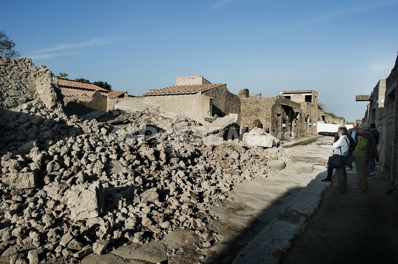 崩れ落ちるポンペイ、イタリア遺跡保存の試練