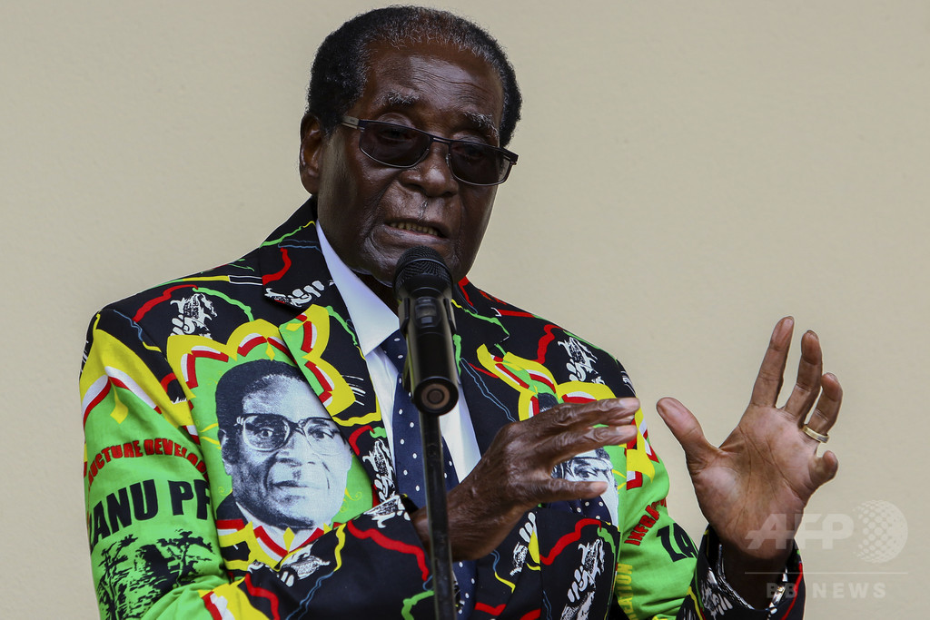 「大統領は10月に死亡」予言した牧師を拘束、ジンバブエ 「大統領は10月に死亡」予言した牧師を拘束、ジンバブエ