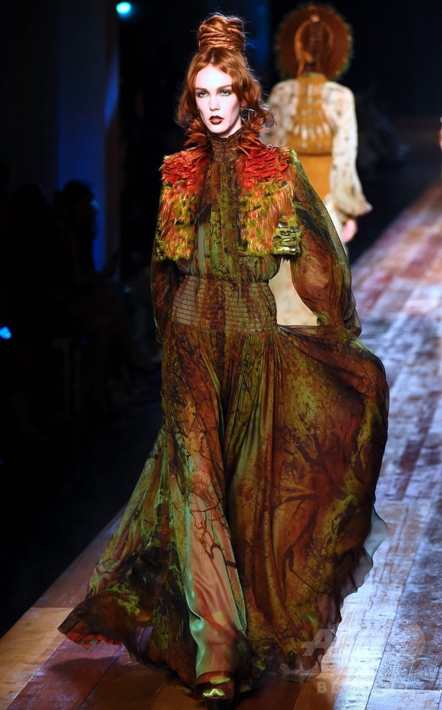 「ジャンポール・ゴルチエ」16/17年秋冬パリ・オートクチュール