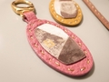 FENDI「FENDI×加賀象嵌　ダブルFロゴ入りチャーム」。(c)WAO～記憶の森～