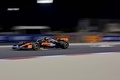 23F1開幕戦バーレーンGPのフリー走行2回目に臨むマクラーレンのランド・ノリス（2023年3月3日撮影）。(c)ANDREJ ISAKOVIC / AFP