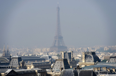 新築ビルの屋上緑化を義務付け、太陽光パネルでもOK 仏